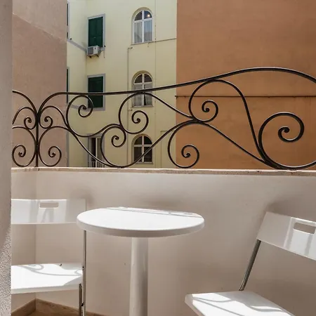 Guesthost - Huge & Cozy 아파트