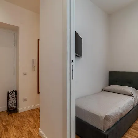 Guesthost - Huge & Cozy 公寓 *