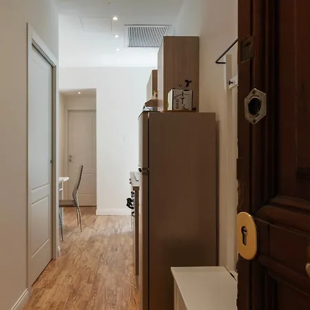 Guesthost - Huge & Cozy *