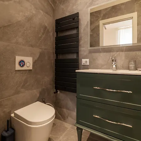 Guesthost - Huge & Cozy 公寓